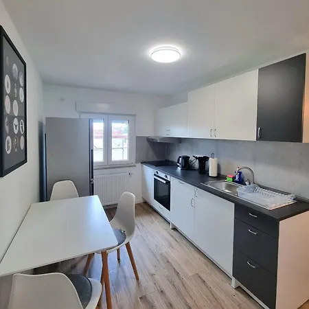 Residence Apartments شقة *